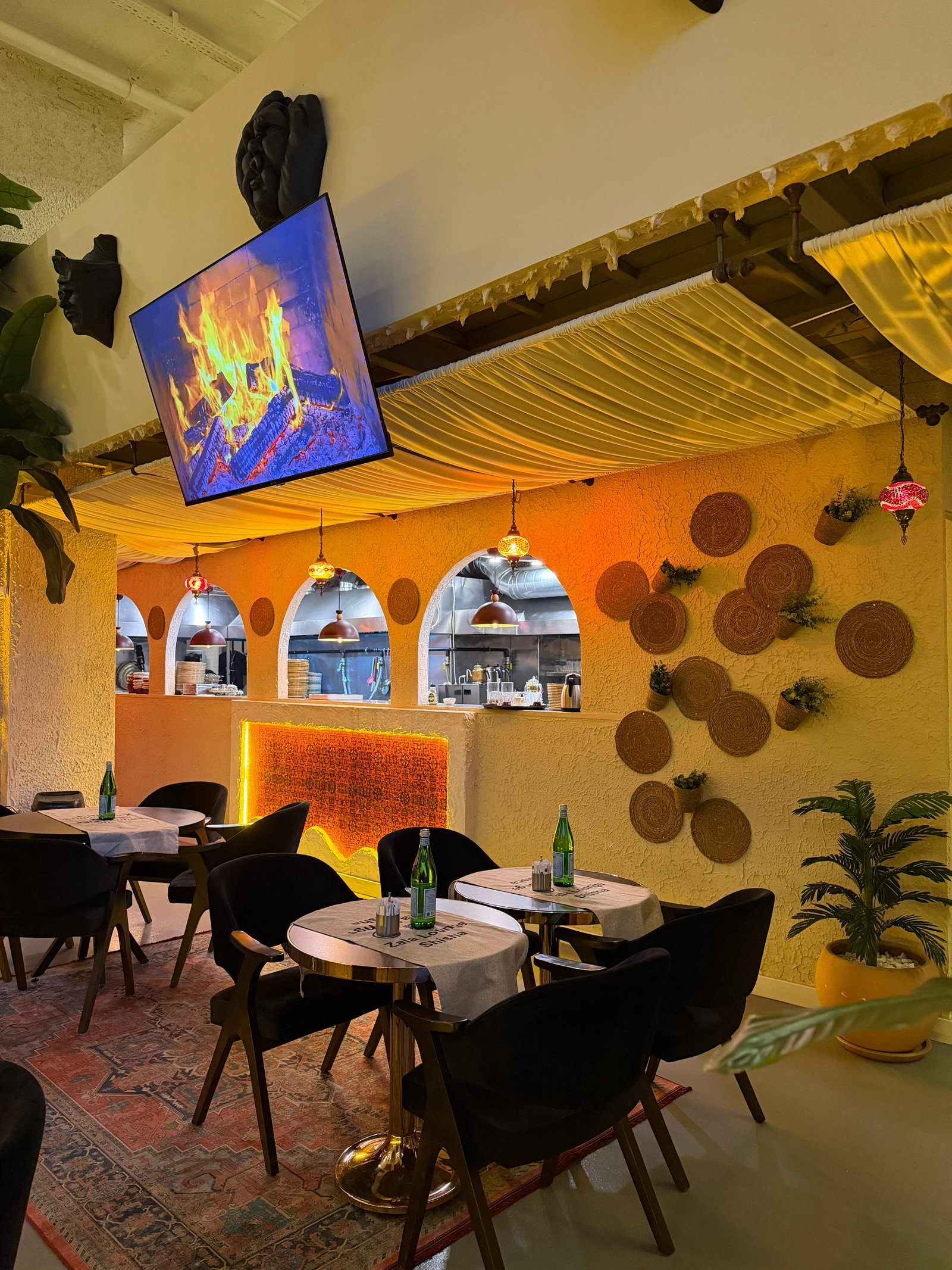 Zala Lounge — frame 1