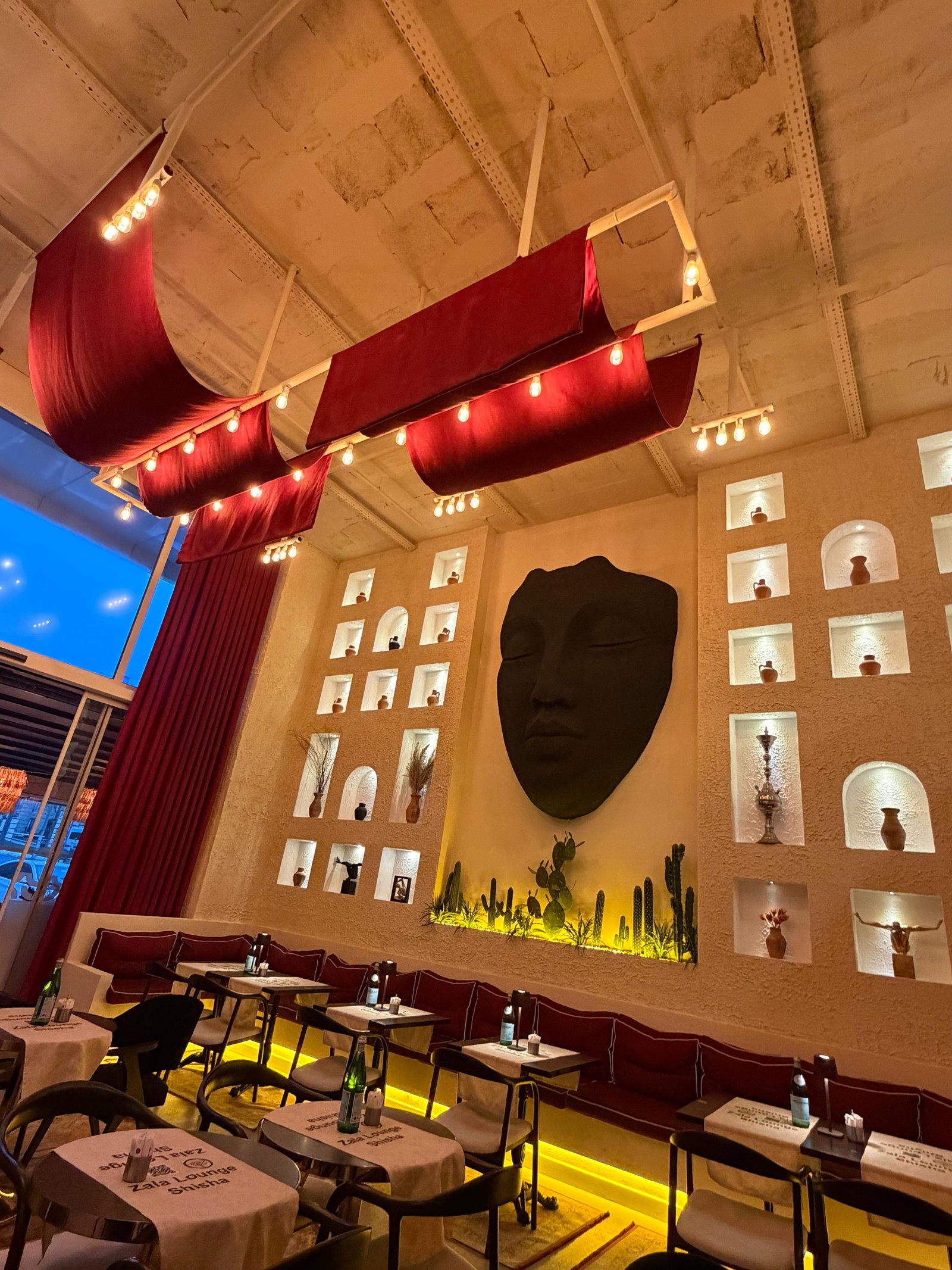 Zala Lounge — frame 6